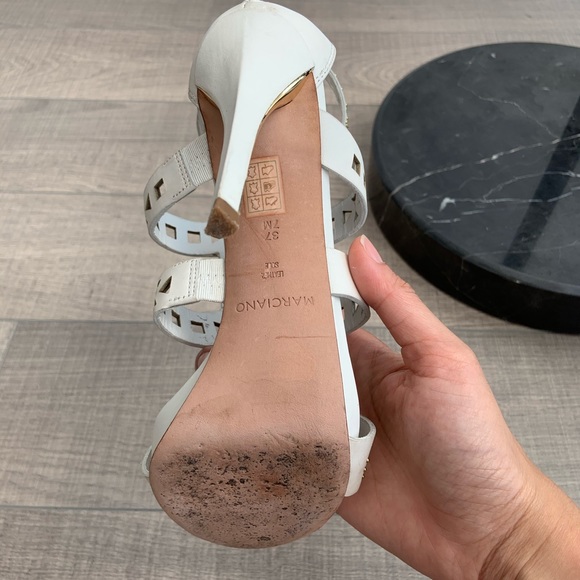SOLD: Guess by Marciano White Heels - Size 7 - Picture 6 of 6